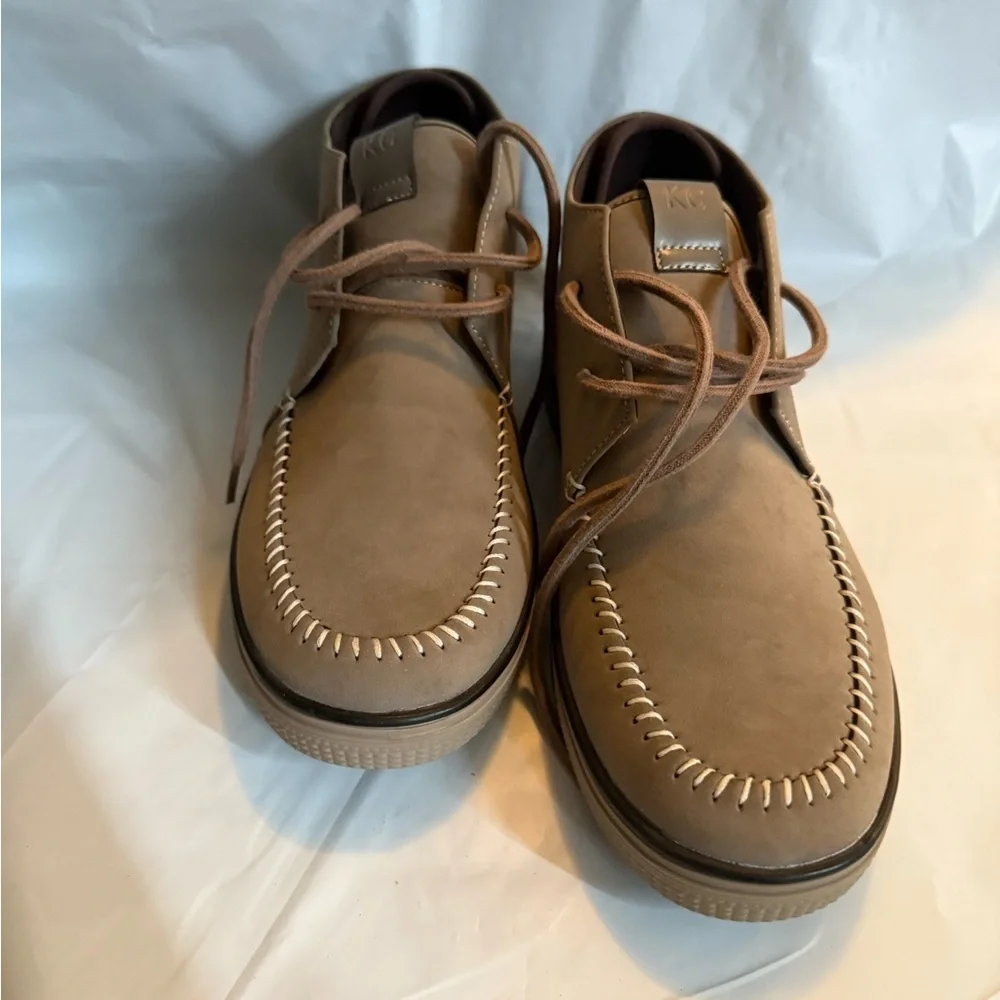 Kenneth Cole Men's Shore Chukka Boot Size 9.5 Brown